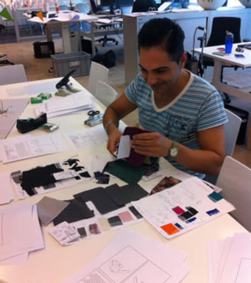 Knipmode mannelijke stagiaire