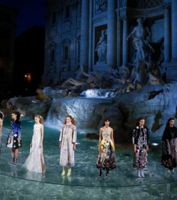 Spectaculaire show van Fendi