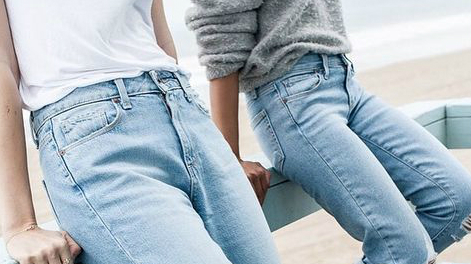 Trend van de straat: mom jeans