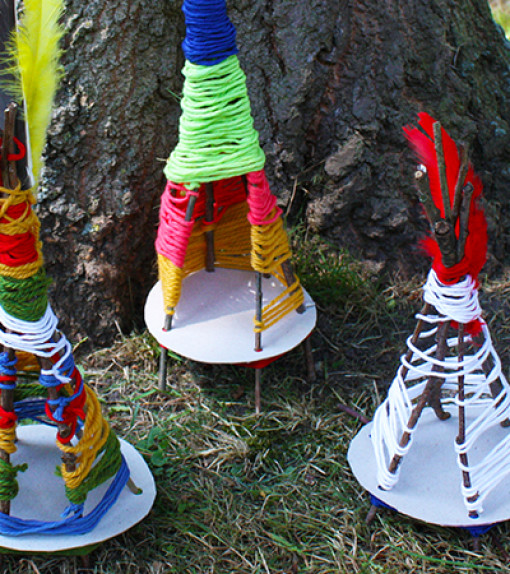 DIY wigwam van takken en wol