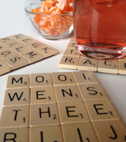 Knutsel Scrabble onderzetters