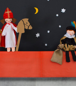 De Sint is weer in het land!